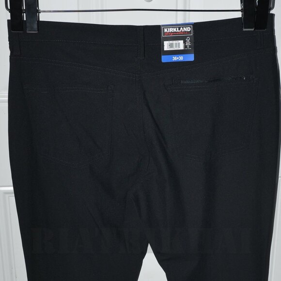 Kirkland Signature Men’s Commuter Pant - Picture 4 of 4